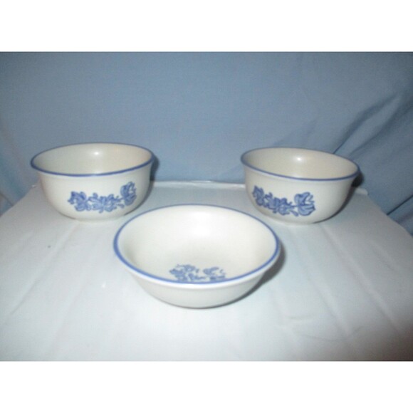 Three Pfaltzgraff prep/sauce/dip bowls - Picture 5 of 7